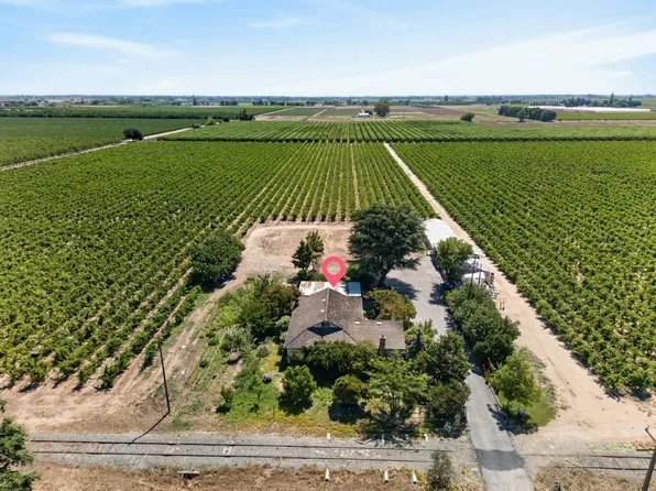 23090 N Kennefick Rd, Acampo, CA 95220