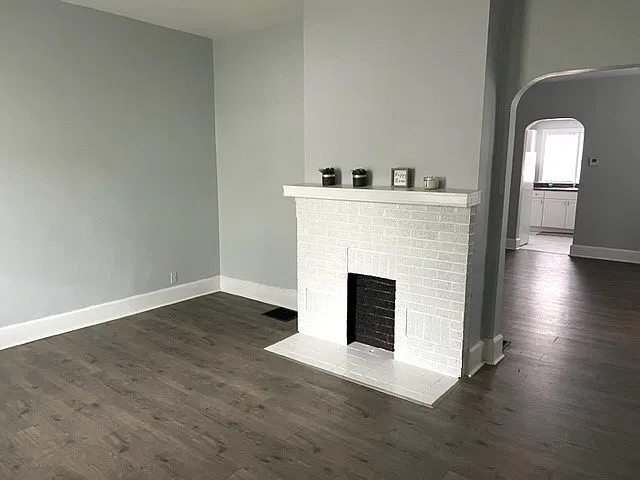 507 E Markison Ave - 1 — Photo 2