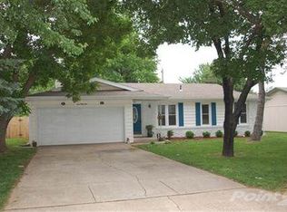 933 W Greenwood St, Springfield, MO 65807