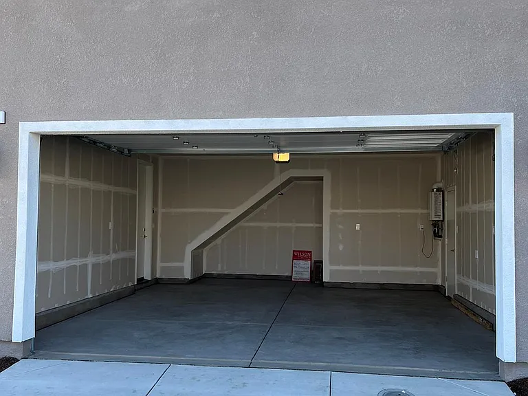 496 Pioneer Ln — Photo 8