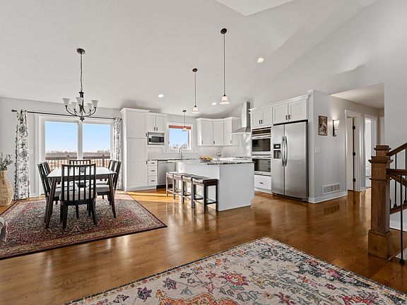 5th image of 2260 Starburst Dr SW