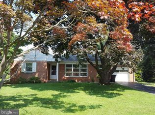 121 Sunrise Ave, Lancaster, PA 17601