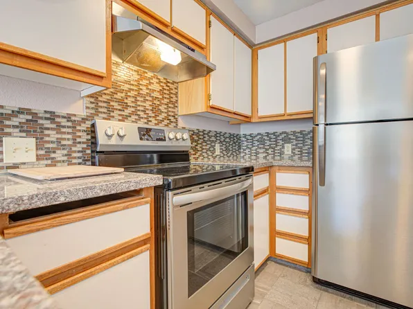 #237 BEVERLY PLAZA, 3655-3739 Beverly Ave NE #237-53, Salem, OR 97305