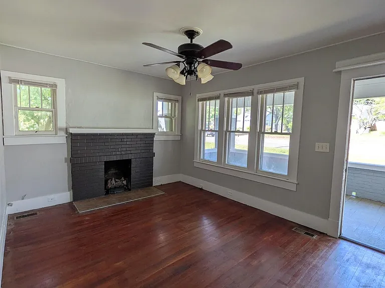 2404 Whitesburg Dr S — Photo 2