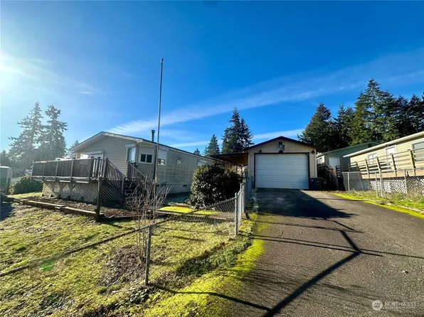 14006 Greenbelt Drive E, Bonney Lake, WA 98391