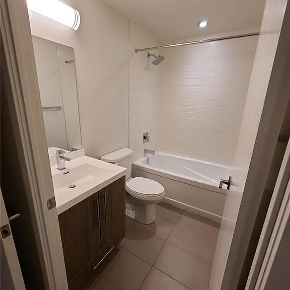 2087 Fairview St #901 — Photo 6