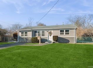 31 21st Avenue, Bay Shore, NY 11706