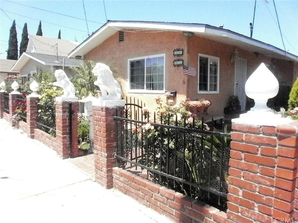 2nd image of 644 W Sepulveda St