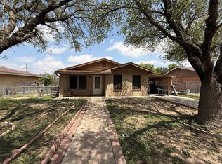 1009 Kiriaka Dr, Eagle Pass, TX 78852