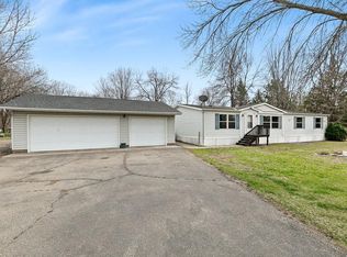 15527 221st St, Cold Spring, MN 56320