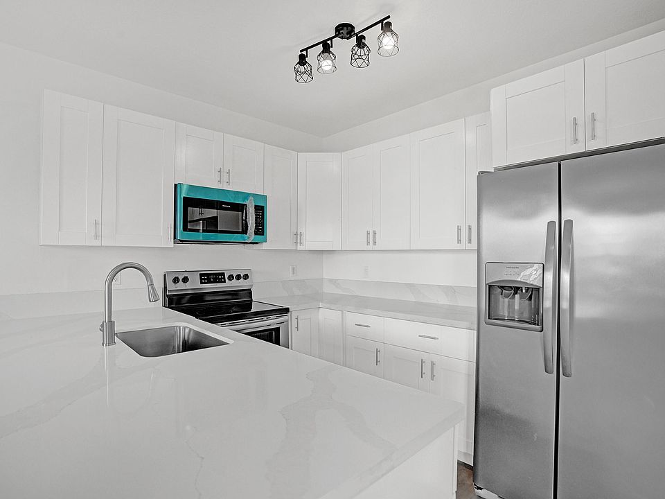 1st image of 1255 NW 27th Avenue