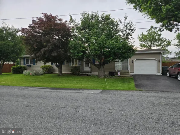 105 Smyrna Ave, Clayton, DE 19938