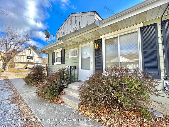 2nd image of 4318-4318.5 Pearl St