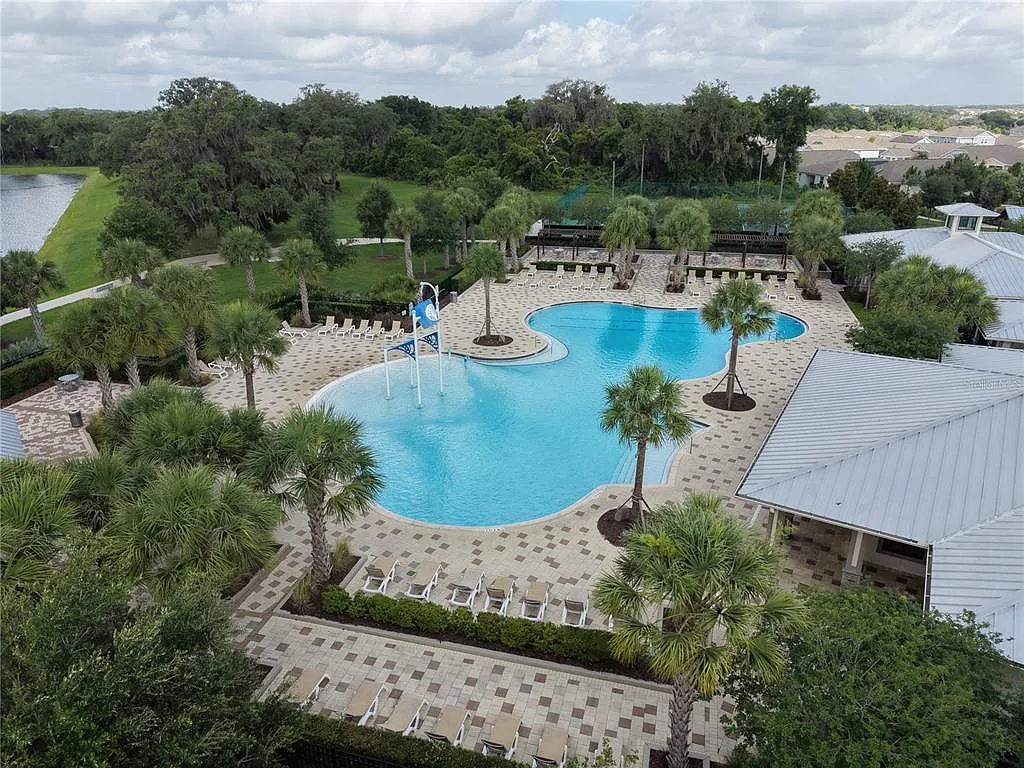 4 bed, 3.0 bath, 2139 sqft, $2,750 — Photo 2
