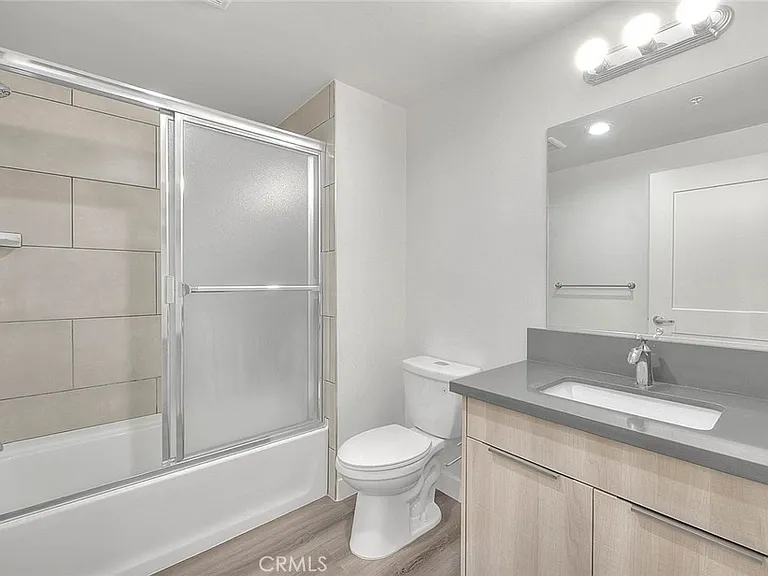 501 W Foothill Blvd #104 — Photo 22