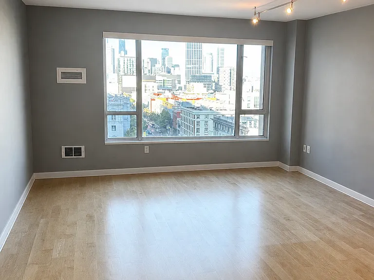 1160 Mission St #904 — Photo 3