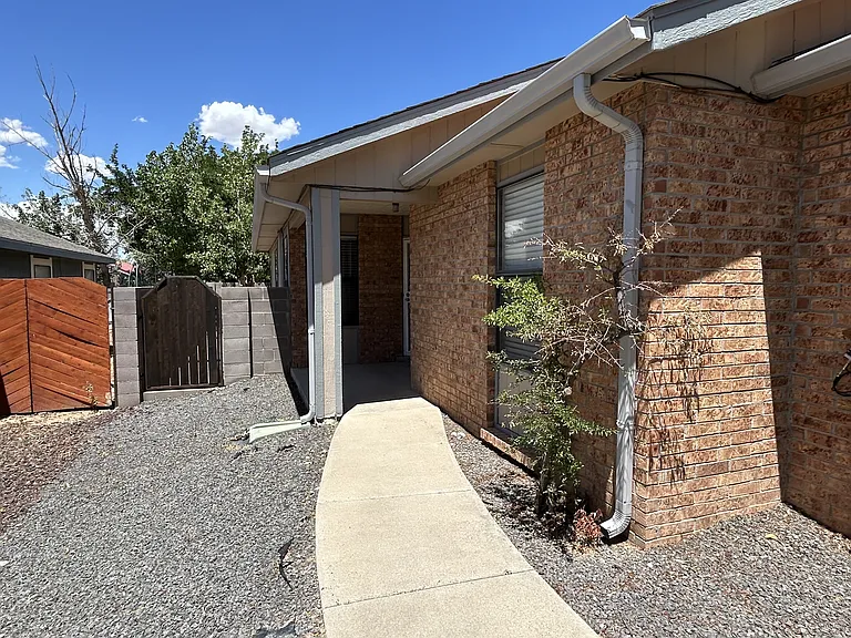 1974 Castillo Dr SW — Photo 3