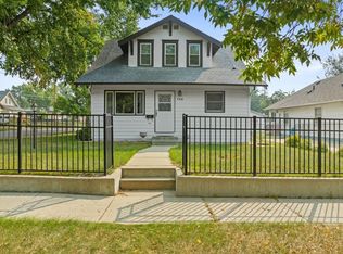722 6th St NE, Minot, ND 58703