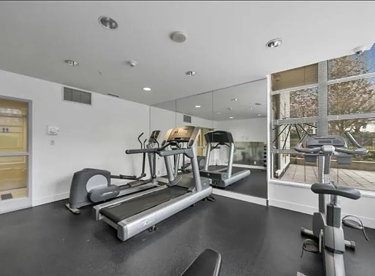 5380 Oben St #2102 — Photo 9