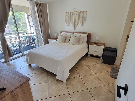 5th image of 9481 Evergreen Place #306