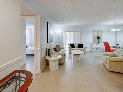 5180 E Sabal Palm Blvd #121, Tamarac, FL, 33319