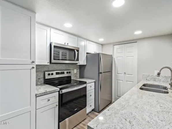2855 S EXTENSION Road #107, Mesa, AZ 85210