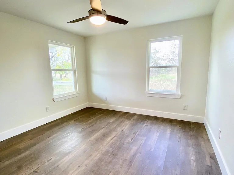 10888 State Park Rd — Photo 11