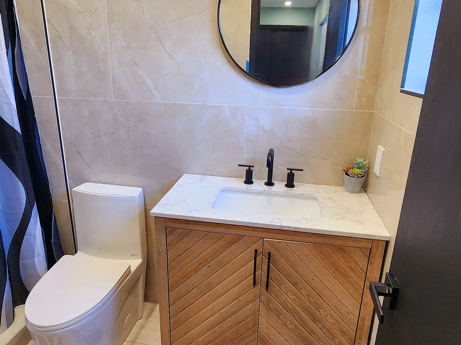 2834 Indianwood Dr — Photo 4