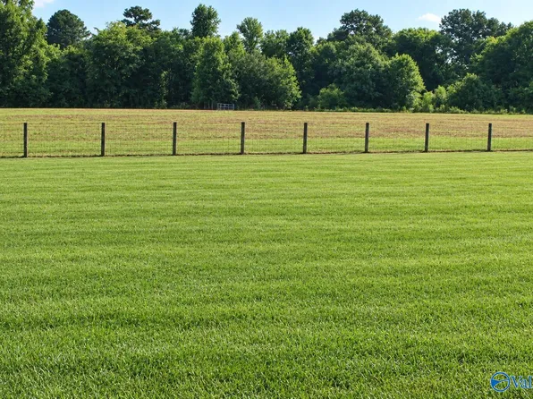 1719 Gurley Pike, Gurley, AL 35748
