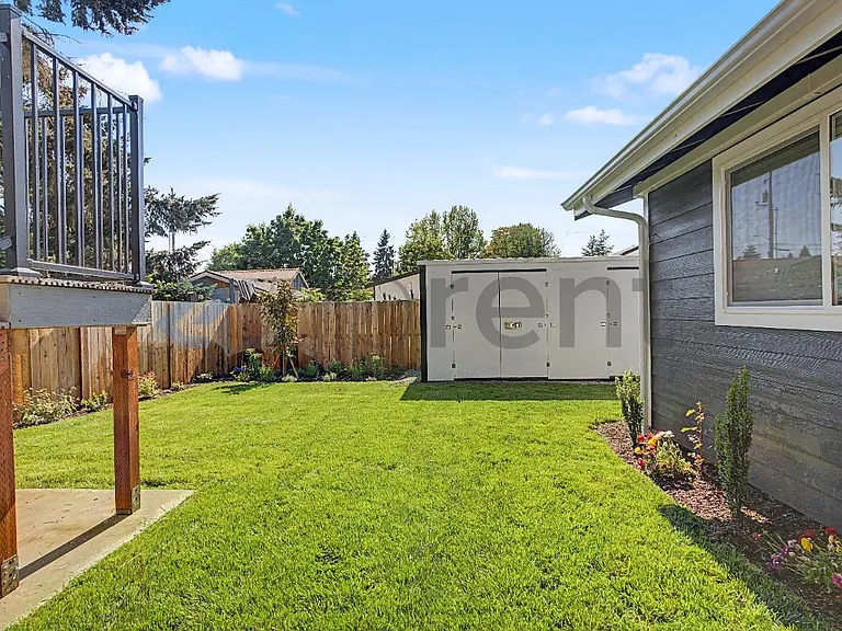 4323 Arnold St NE #4323 — Photo 3