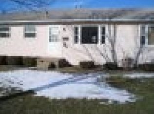 209/211 Drury Ln, Johnstown, OH 43031