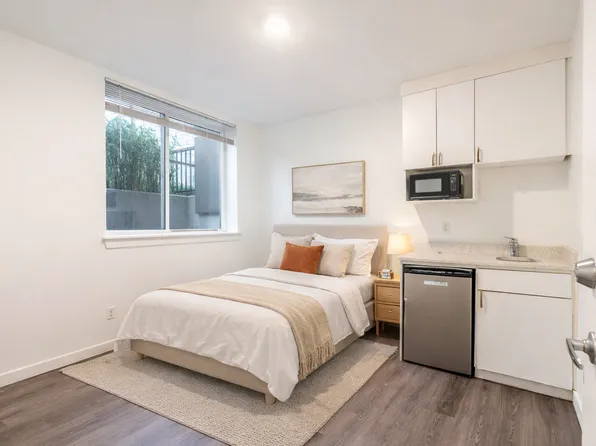 Modern Efficient Apartments in Prime Capitol Hill Location