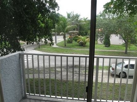2nd image of 12105 NE 11th Pl APT 106