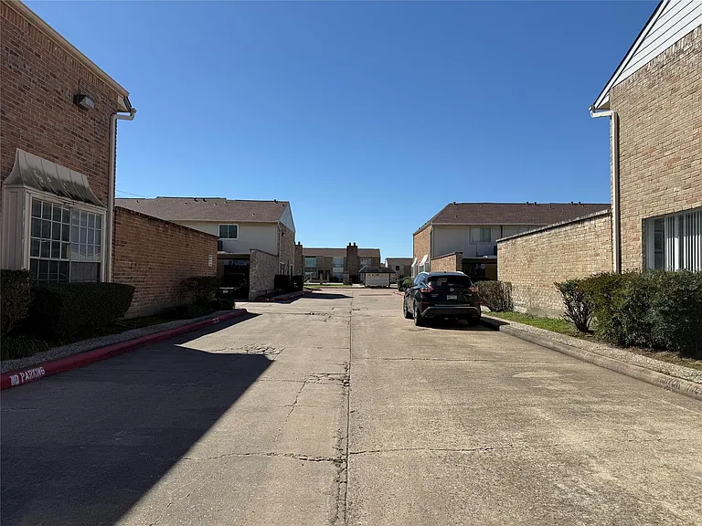 9200 W Bellfort Ave #79 — Photo 48