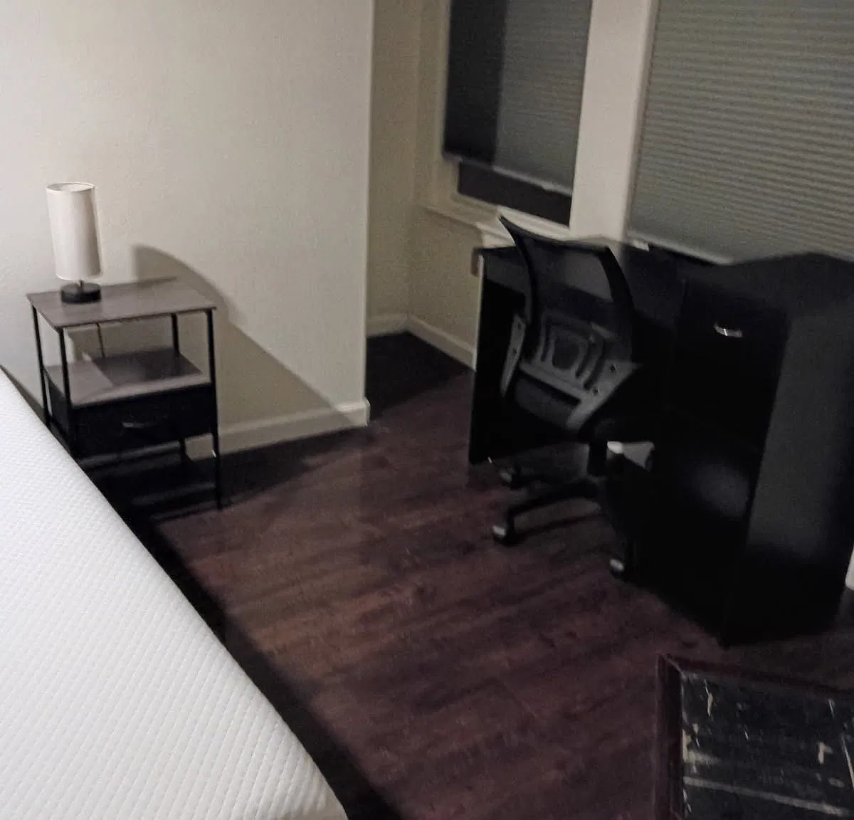 1 bed, 3.0 bath, 2580 sqft, $750 — Photo 3