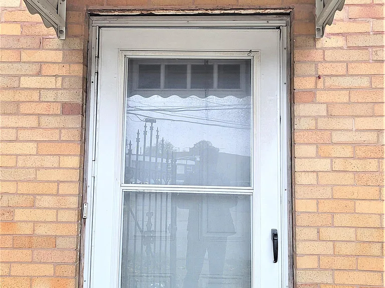 4858 S Springfield Ave #1W — Photo 13