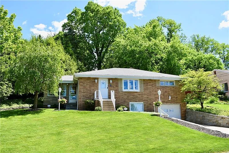 151 Grienbrier Dr photo 1