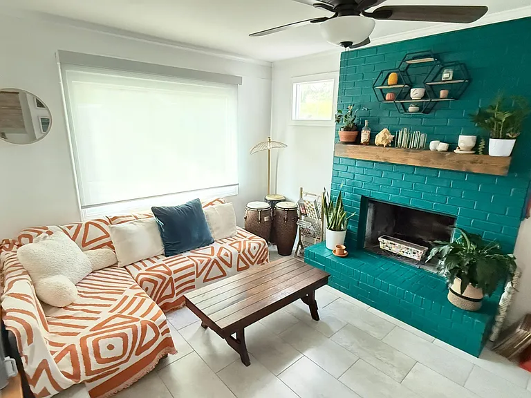 Crowe Dr SE — Photo 8