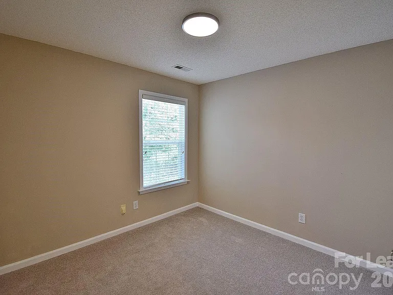 2941 Glen Summit Dr — Photo 11