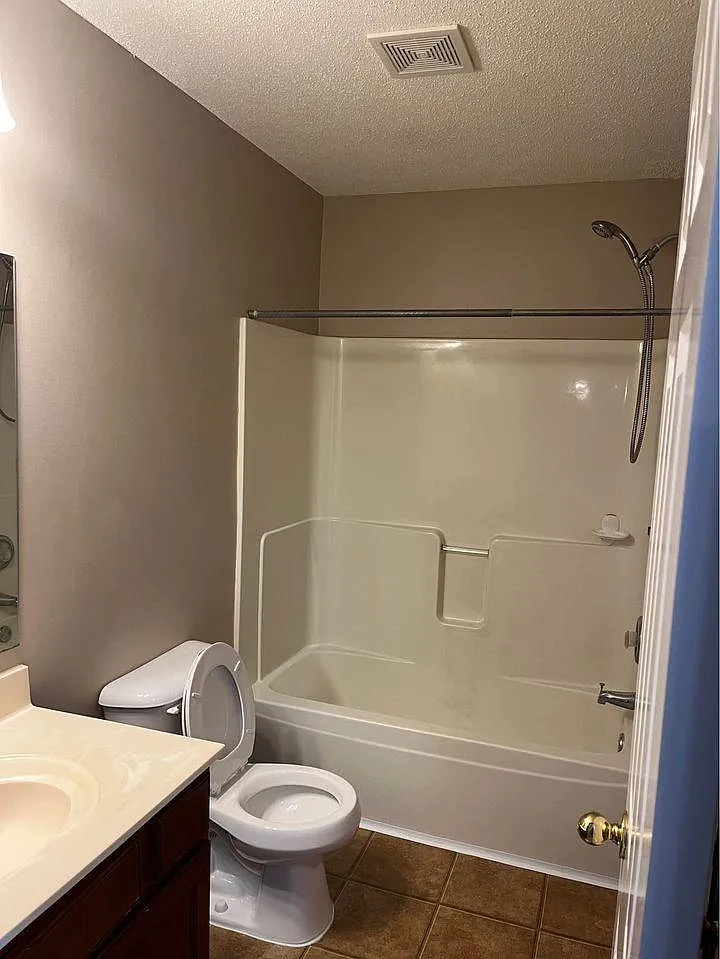 7744 Elm Grove Ct — Photo 3