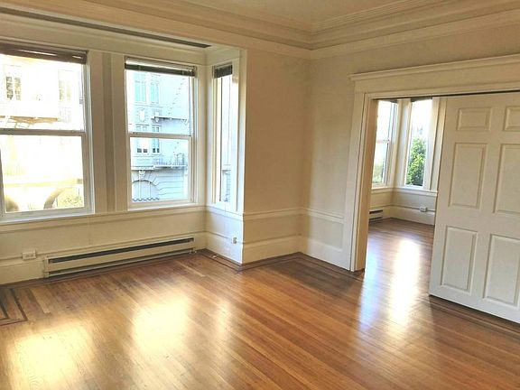 Bedroom Can Open to Living Room