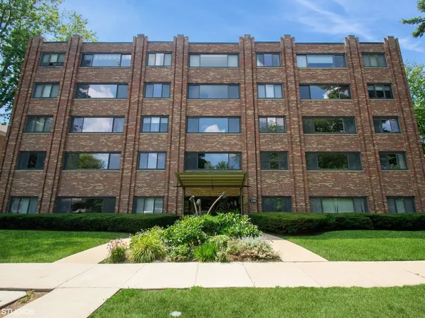 2300 Sherman Ave APT 2D, Evanston, IL 60201