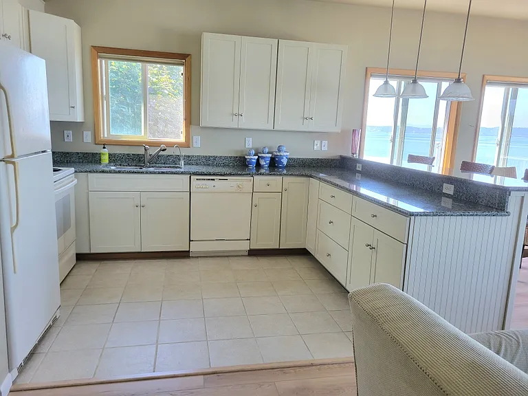 Third floor kitchen