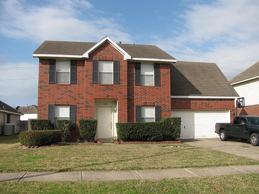 1st image of 7119 Greenwood Point Dr