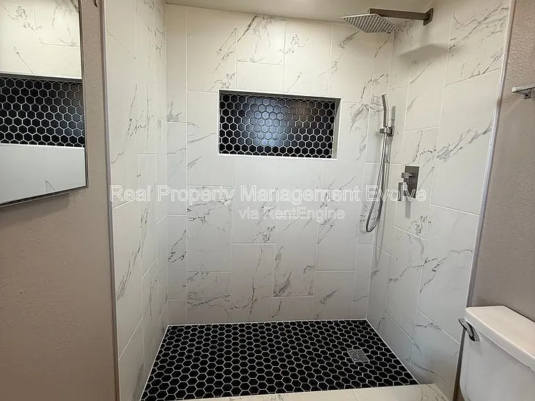 3626 W Angela Dr — Photo 17