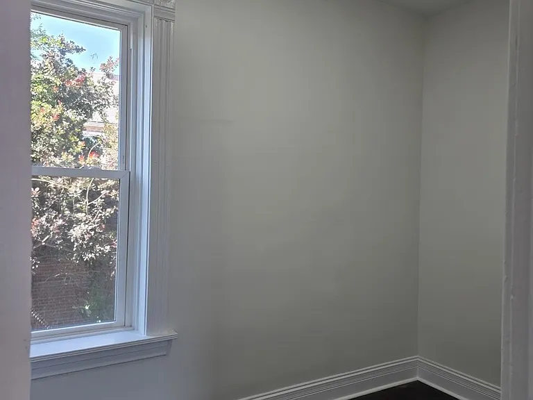 3444 S Western Ave #1R — Photo 8
