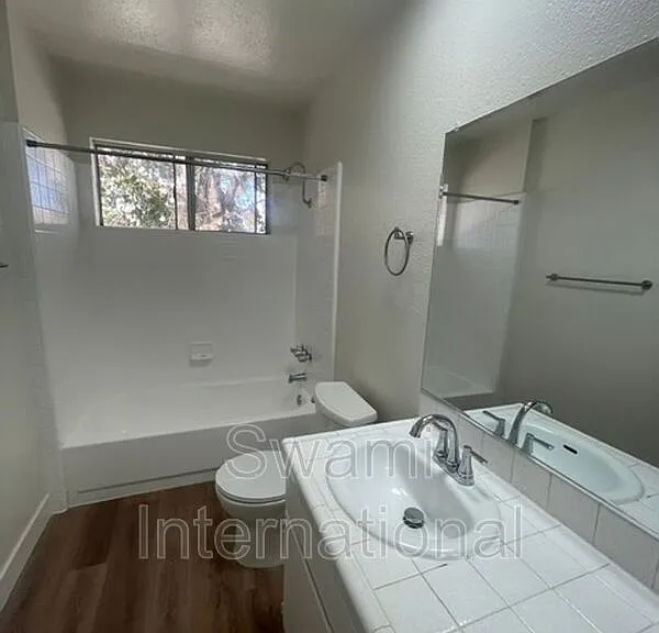 345 E Stepney St #9 — Photo 13