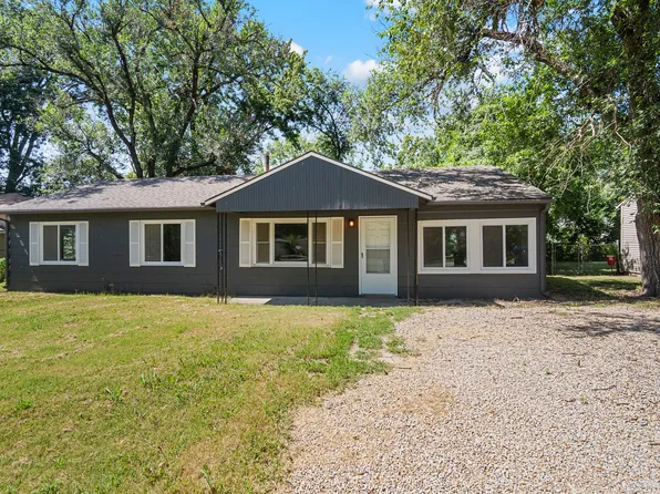 3477 SW Mayo Ave, Topeka, KS 66611