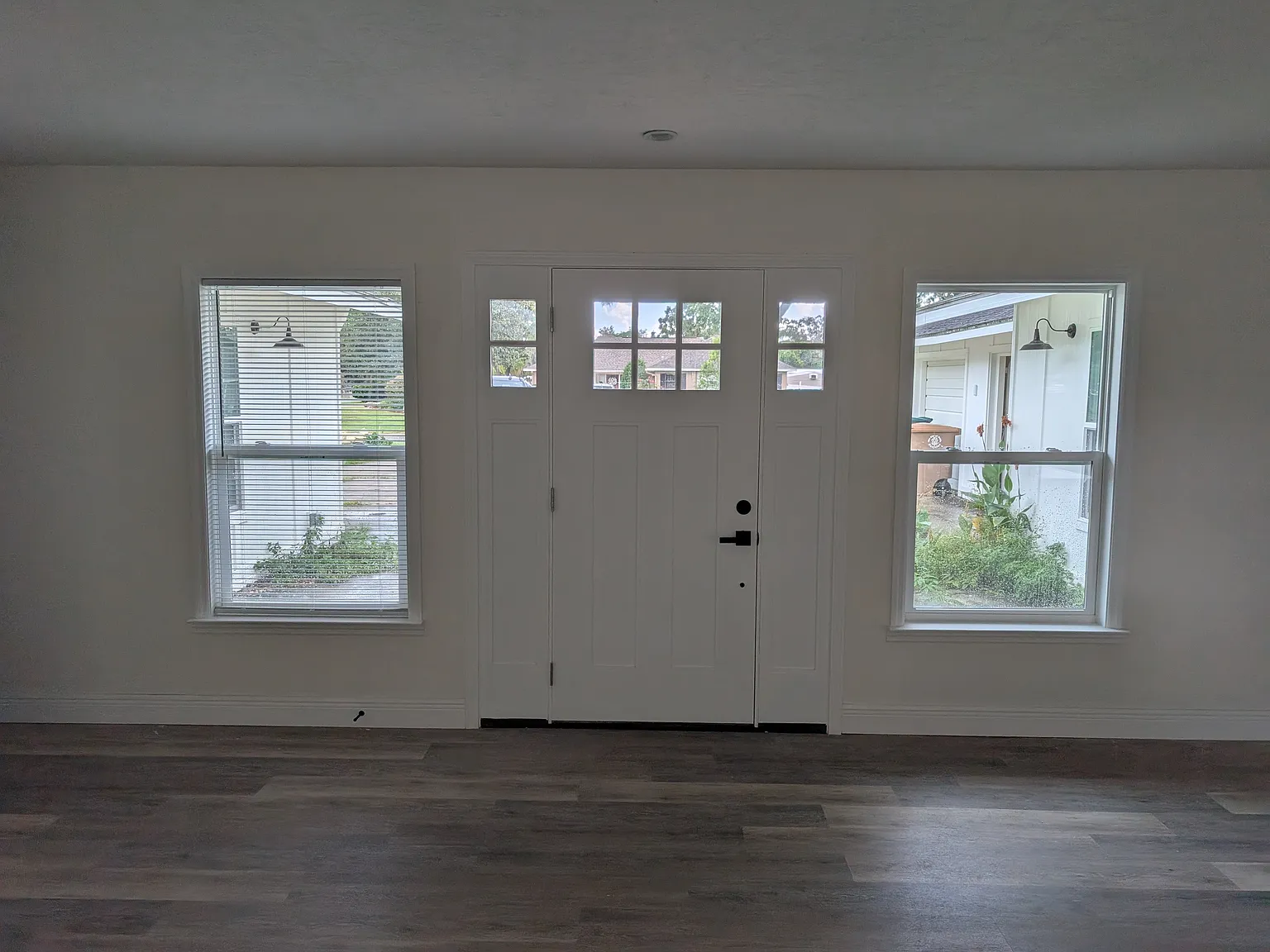 4 bed, 2.5 bath, 2344 sqft, $2,500 — Photo 4