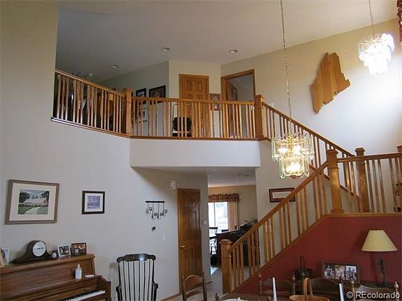 Stairs to Loft / Bedrooms